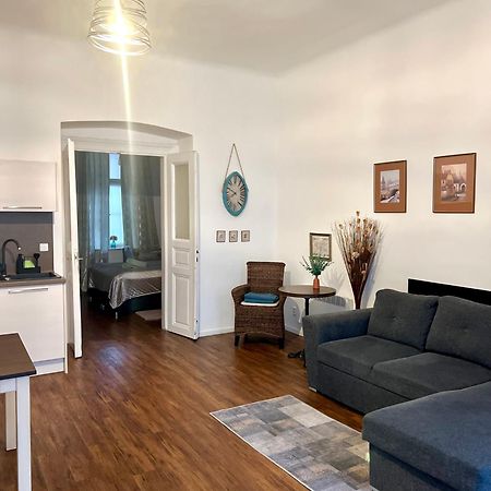 Lovely Prague Havanska - With Free Parking Екстер'єр фото
