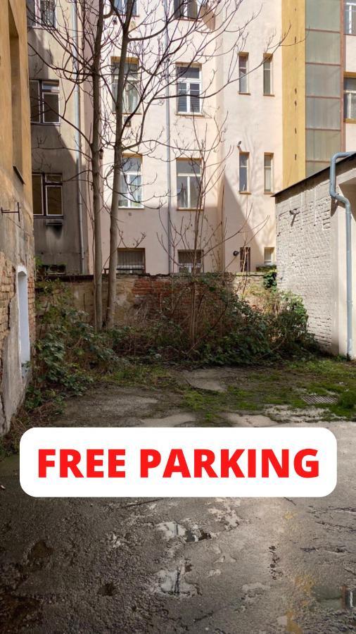 Lovely Prague Havanska - With Free Parking Екстер'єр фото