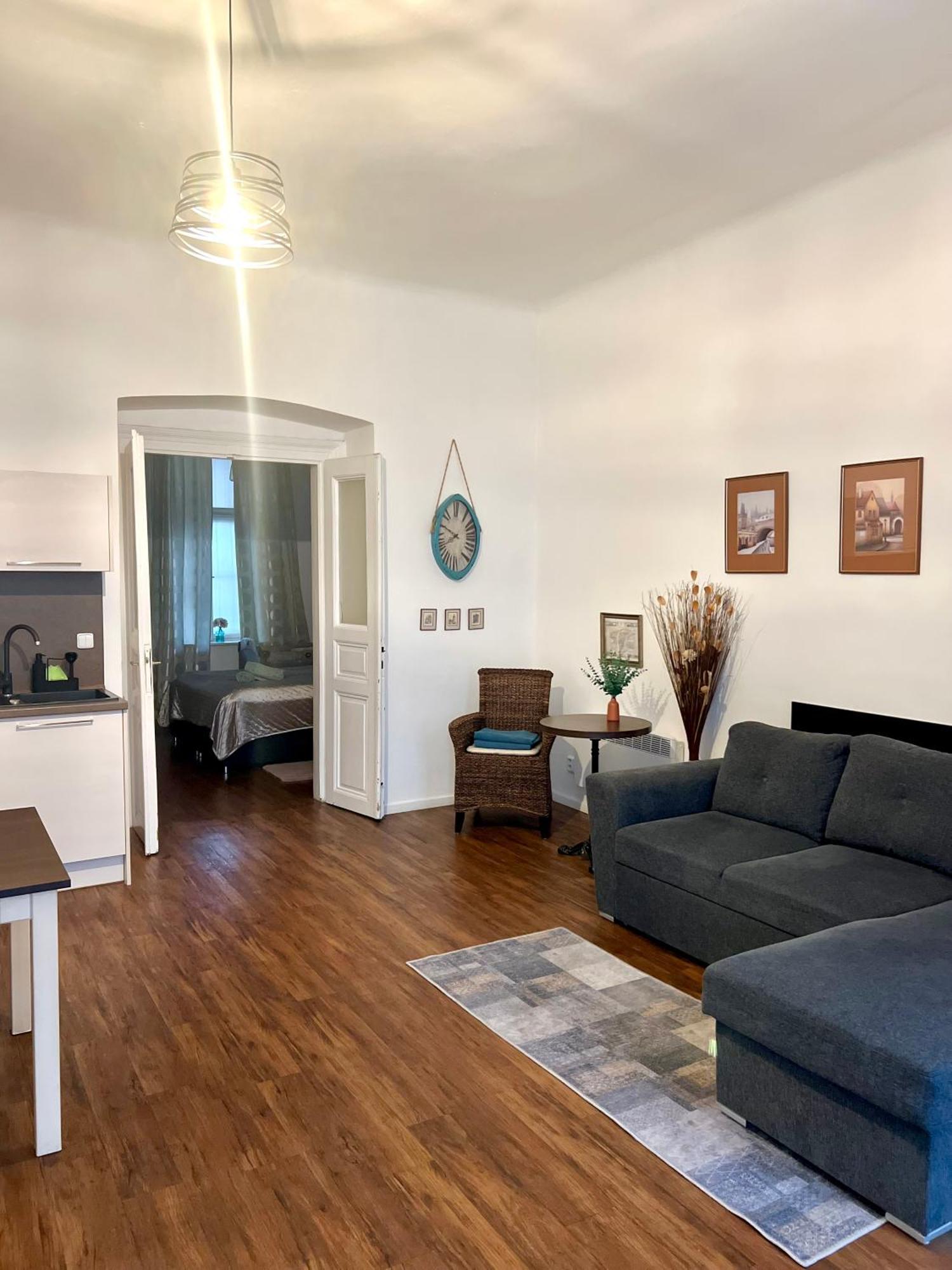 Lovely Prague Havanska - With Free Parking Екстер'єр фото